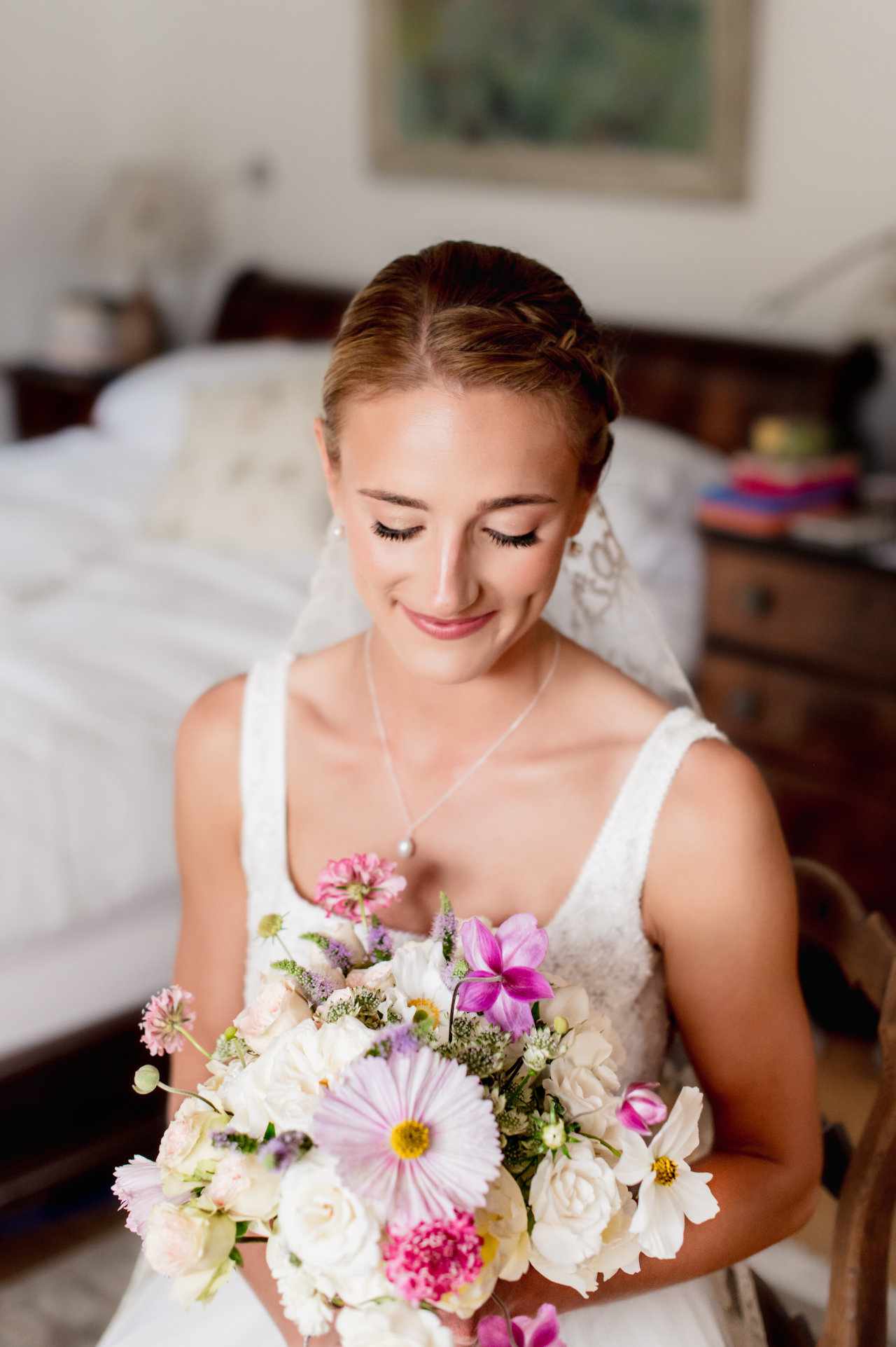 Blushing bride with stunning bouquet